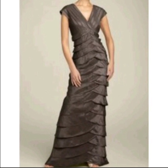 Adrianna Papell Dresses & Skirts - Adrianna Papell Tiered Ruffle Metallic Maxi Gown
